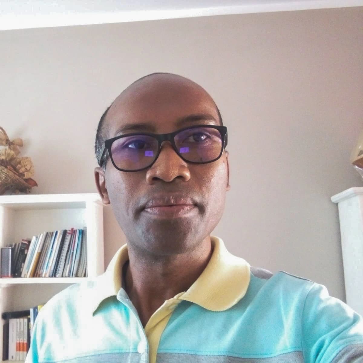 Professeur Razafimahefa Helio